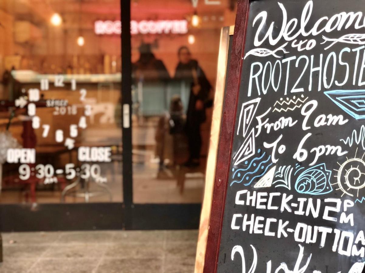 Root2 Coffee & Hostel Kyoto Bagian luar foto